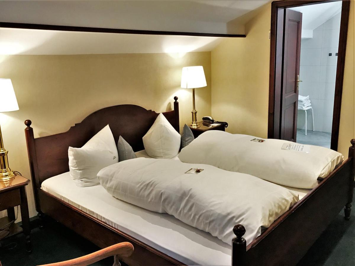 Flair-Hotel Waldfrieden Schwarzatal ภายนอก รูปภาพ