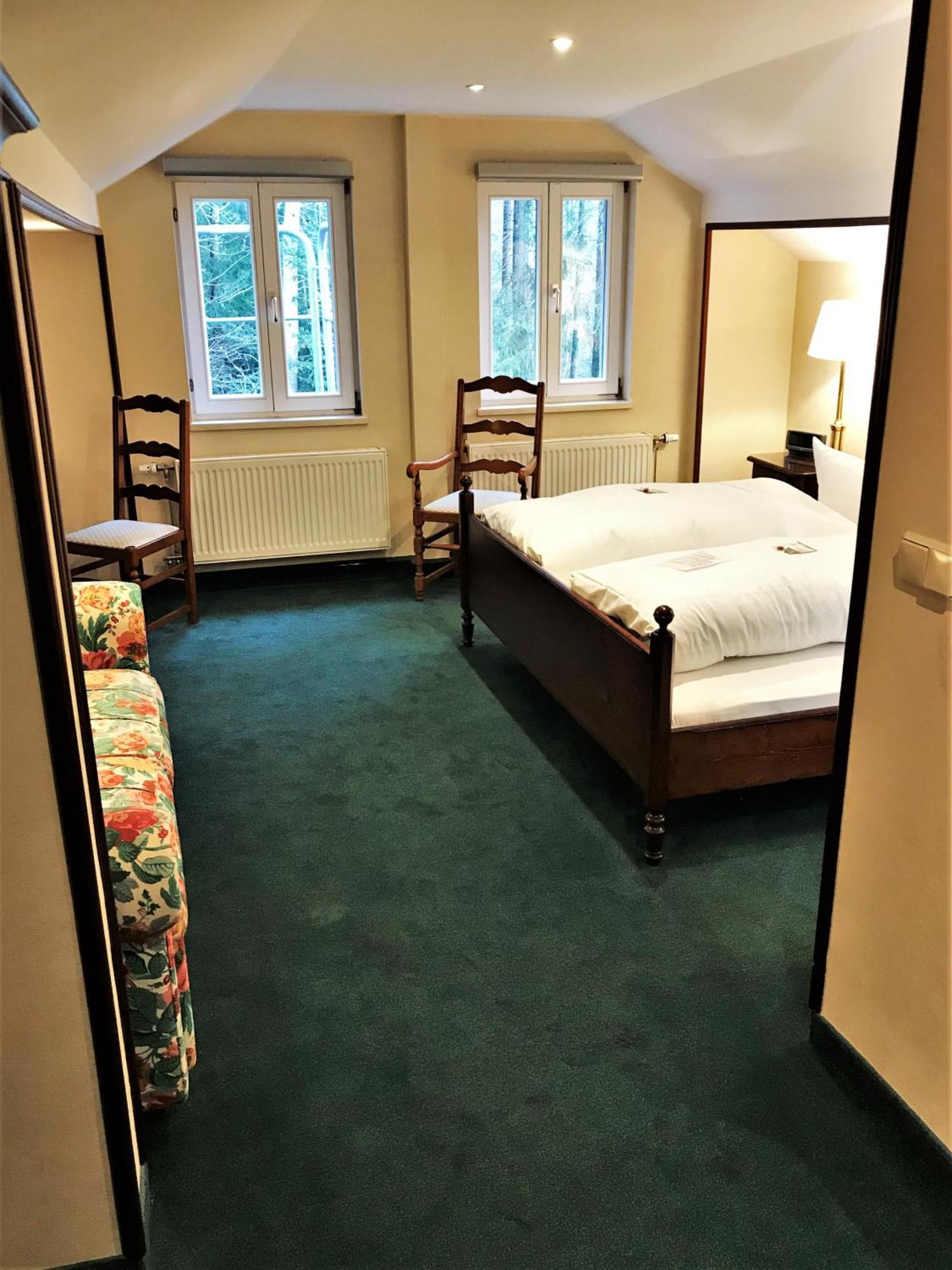 Flair-Hotel Waldfrieden Schwarzatal ภายนอก รูปภาพ