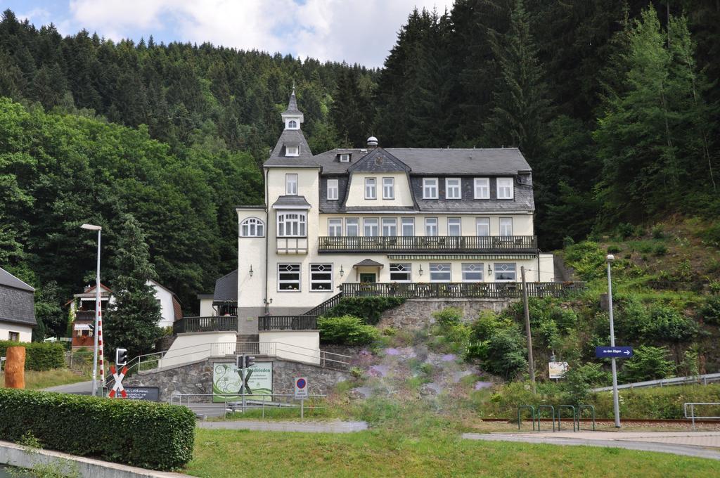 Flair-Hotel Waldfrieden Schwarzatal ภายนอก รูปภาพ