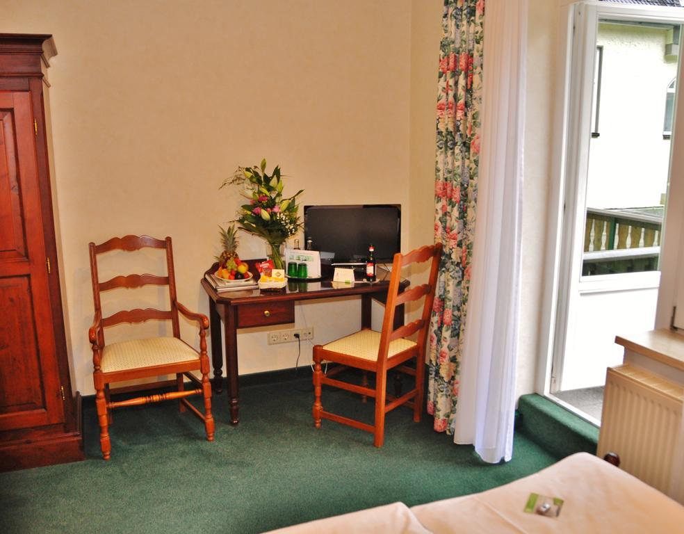Flair-Hotel Waldfrieden Schwarzatal ภายนอก รูปภาพ