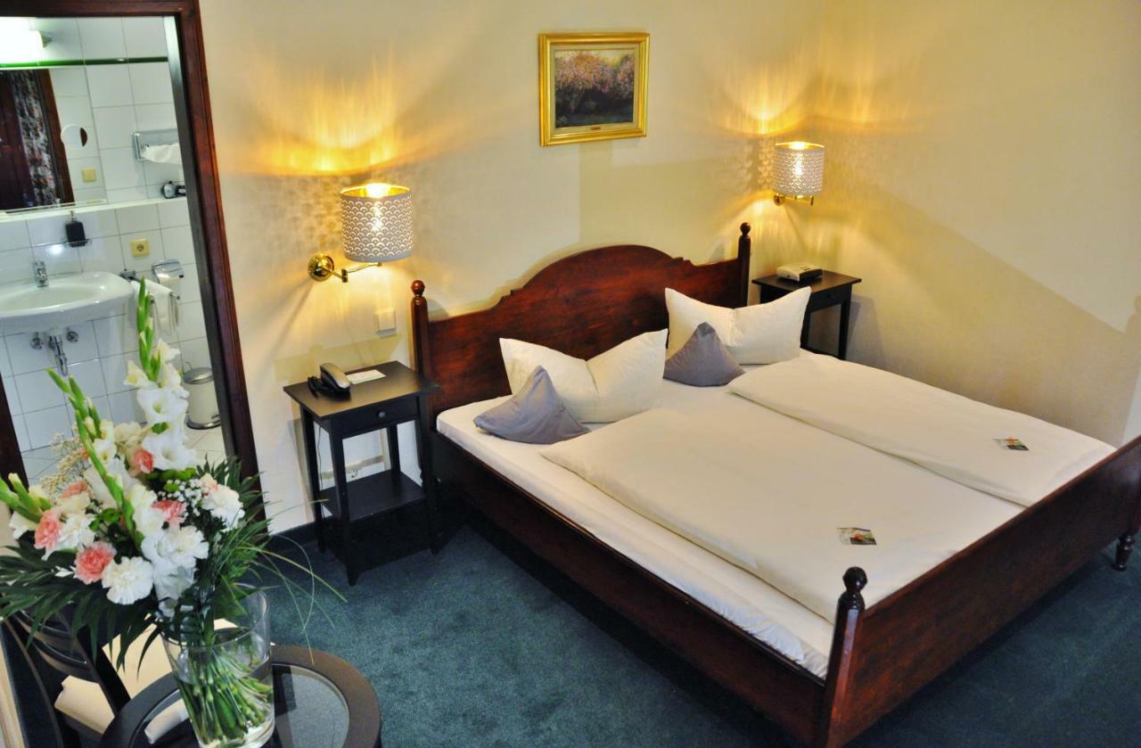 Flair-Hotel Waldfrieden Schwarzatal ภายนอก รูปภาพ