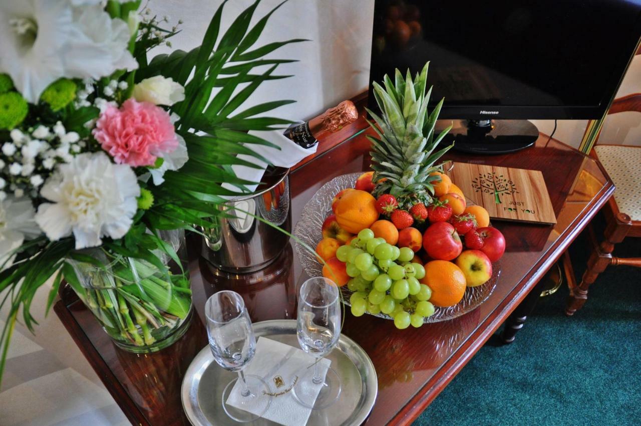 Flair-Hotel Waldfrieden Schwarzatal ภายนอก รูปภาพ